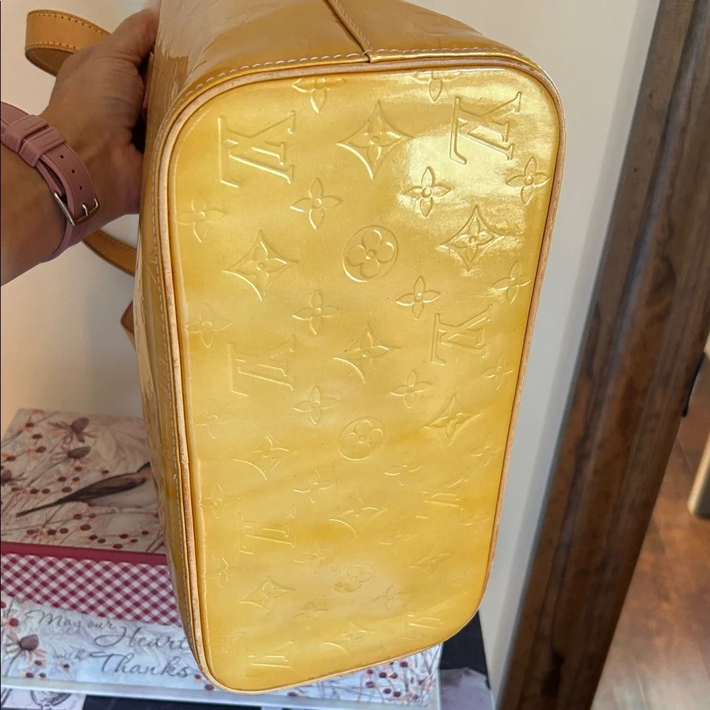 Louis Vuitton Shiny Vernis Gold Tote - Picture 9 of 16